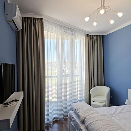 Raya Apartment Atlantis Atmosphere Burgas Extérieur photo